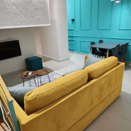 Sunny Loft דירה *