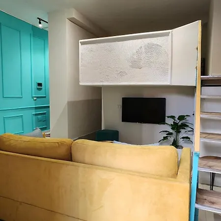 Sunny Loft Lejlighed